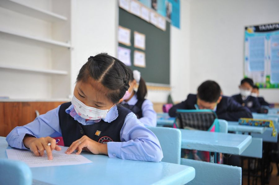 ЕБС-ийн 1-5 дугаар ангийн сурагчид энэ долоо хоног танхимаар хичээллээд амрана 